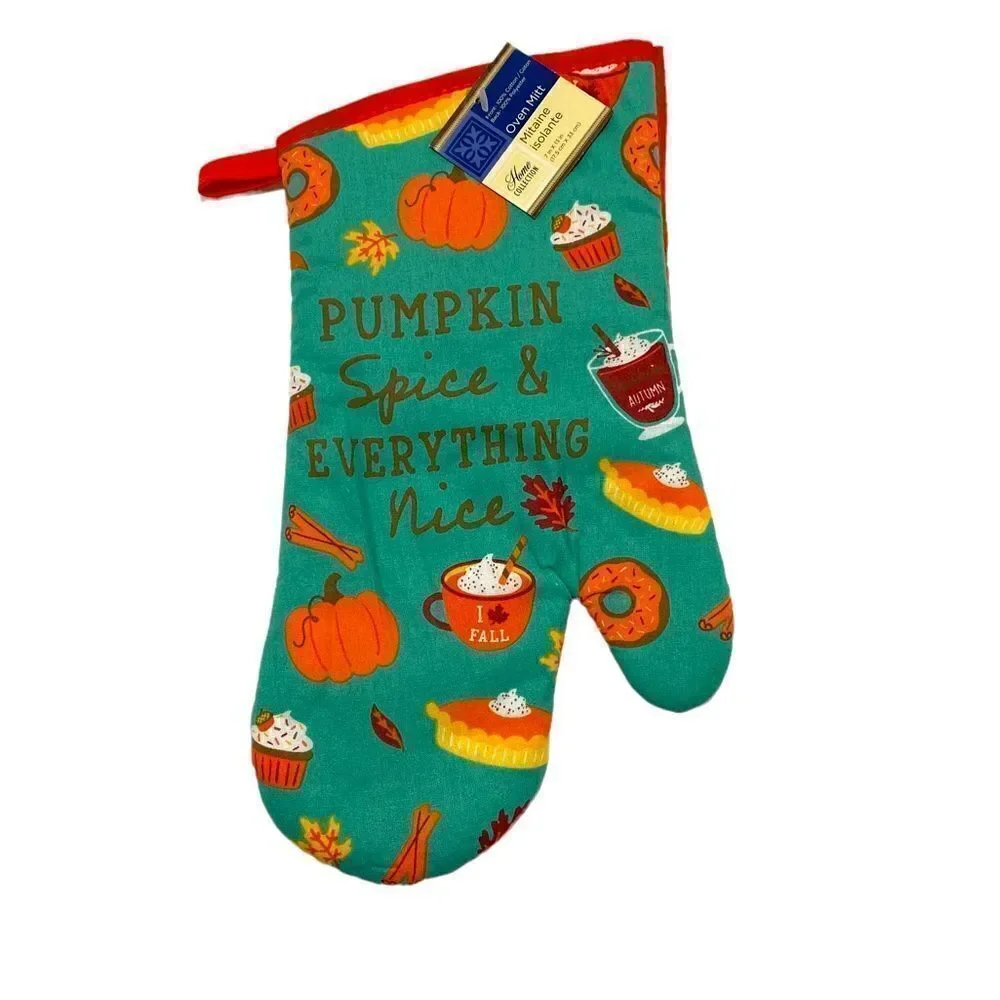 NWT 4 Piece Thanksgiving Kitchen Set Pot Holders/ Oven Mitts & Towel